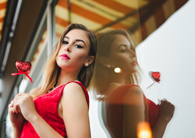 Agnieszka -Valentine’s photo shoot in Brown Sugar Cafe Killarney  (Colour)