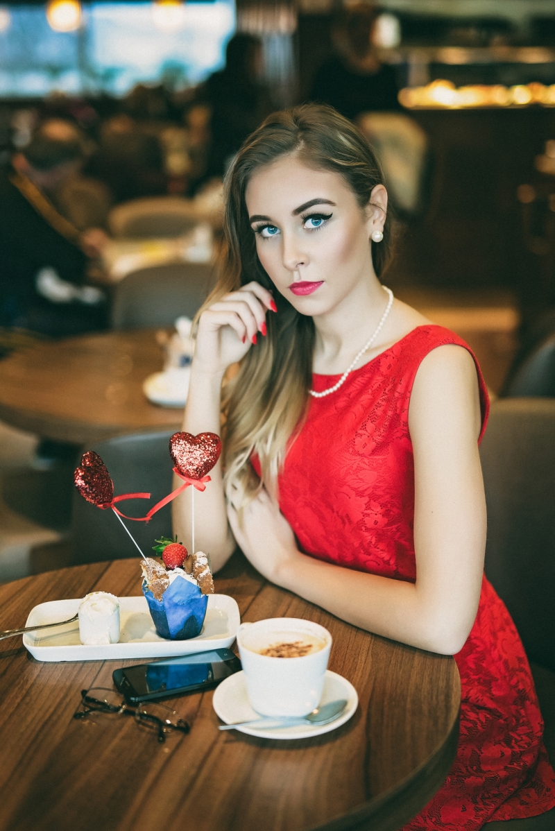 Agnieszka -Valentine’s photo shoot in Brown Sugar Cafe Killarney  (Colour)