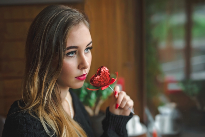 Agnieszka -Valentine’s photo shoot in Brown Sugar Cafe Killarney  (Colour)