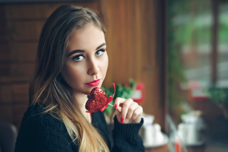 Agnieszka -Valentine’s photo shoot in Brown Sugar Cafe Killarney  (Colour)