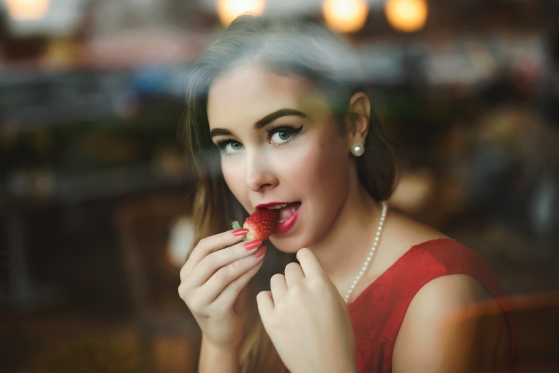 Agnieszka -Valentine’s photo shoot in Brown Sugar Cafe Killarney  (Colour)