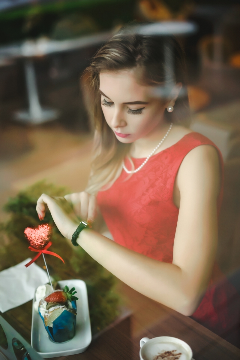 Agnieszka -Valentine’s photo shoot in Brown Sugar Cafe Killarney  (Colour)