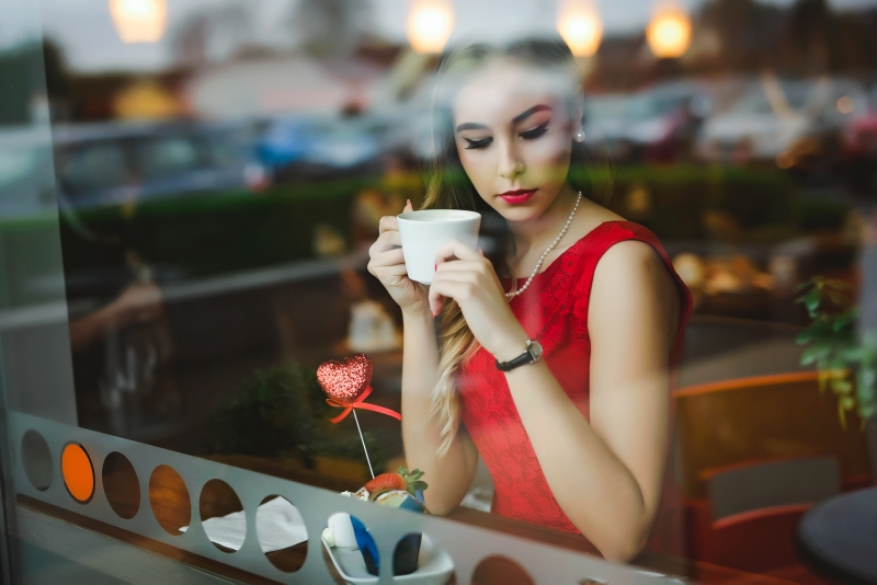 Agnieszka -Valentine’s photo shoot in Brown Sugar Cafe Killarney  (Colour)