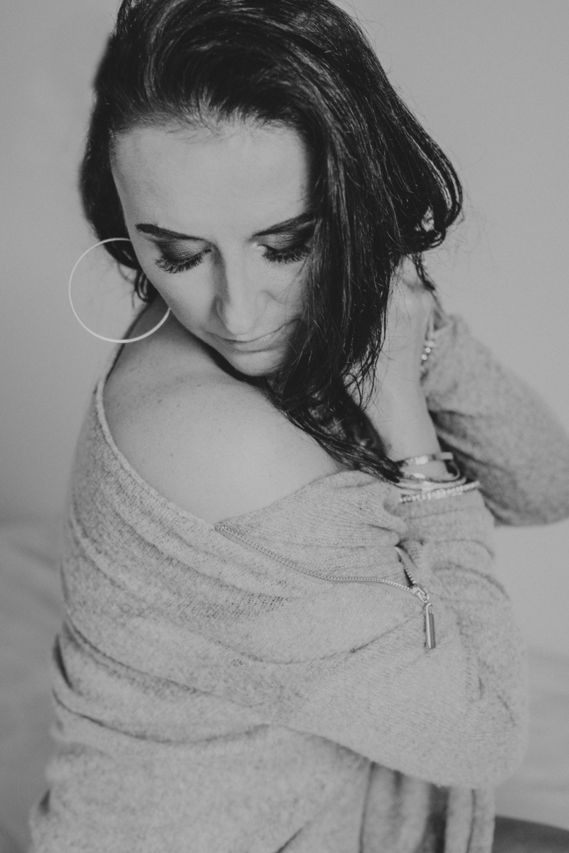 Monika, sensual photo session