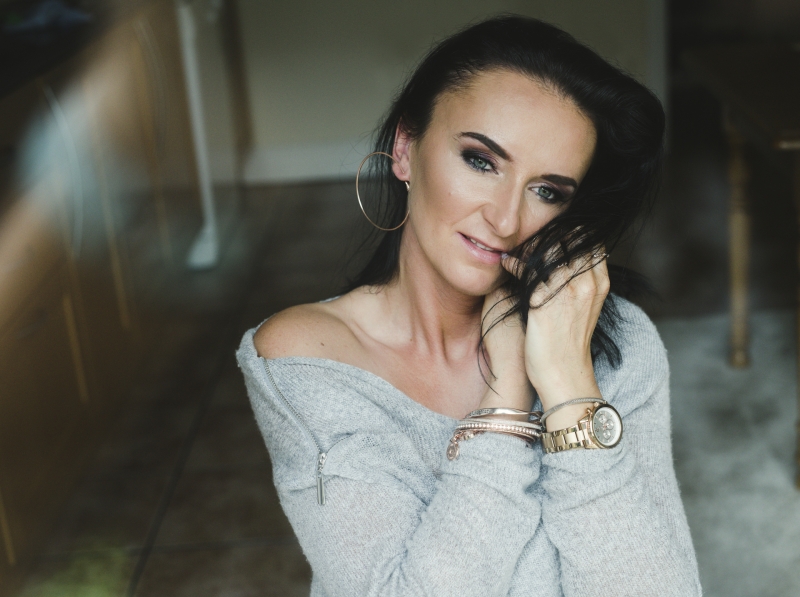 Monika, sensual photo session