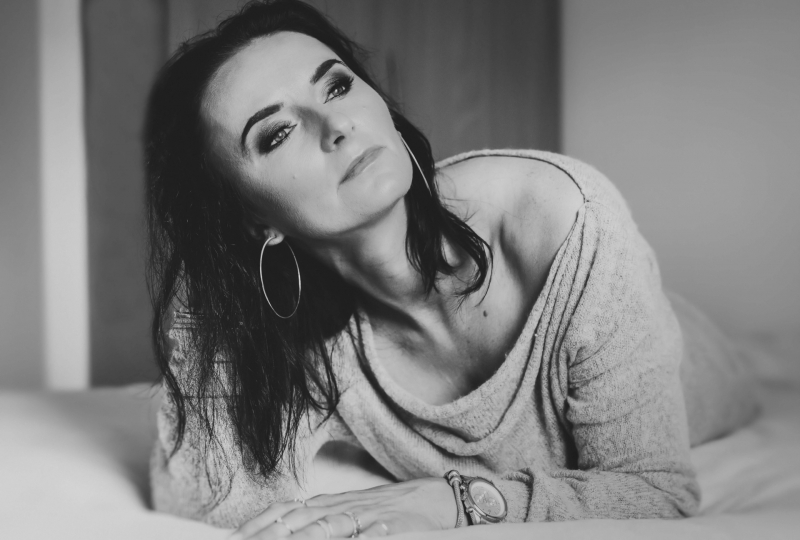 Monika, sensual photo session