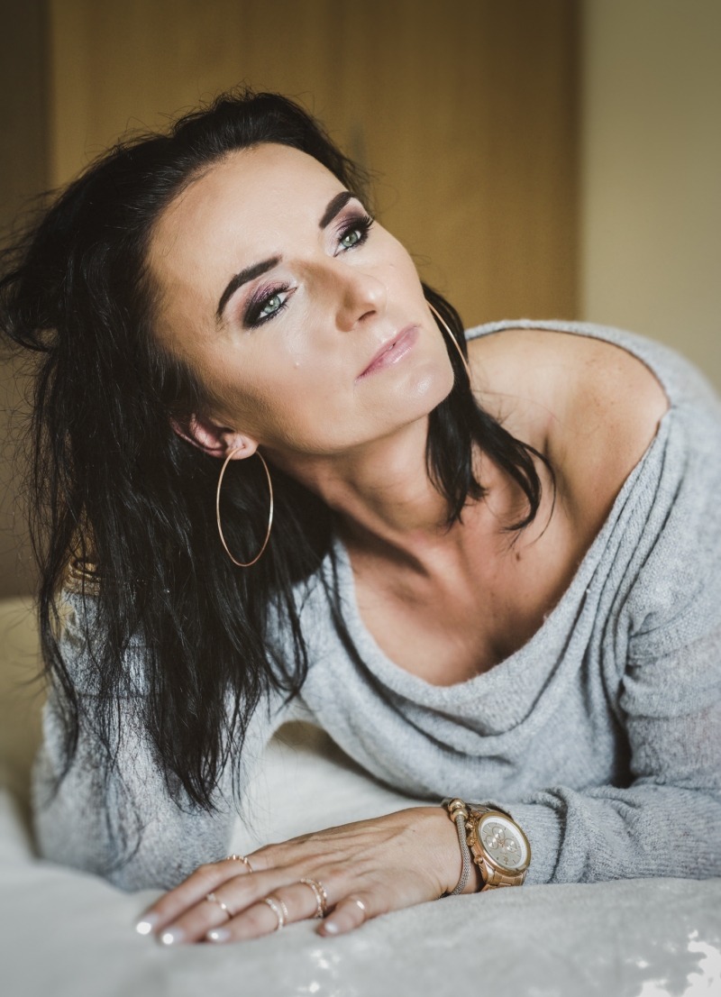 Monika, sensual photo session