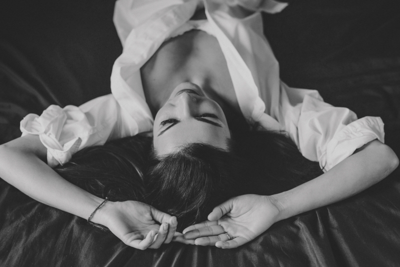 Beautiful Ewa and her sensual photo session , hen party