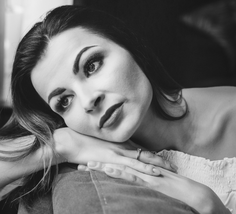 Beautiful Ewa and her sensual photo session , hen party