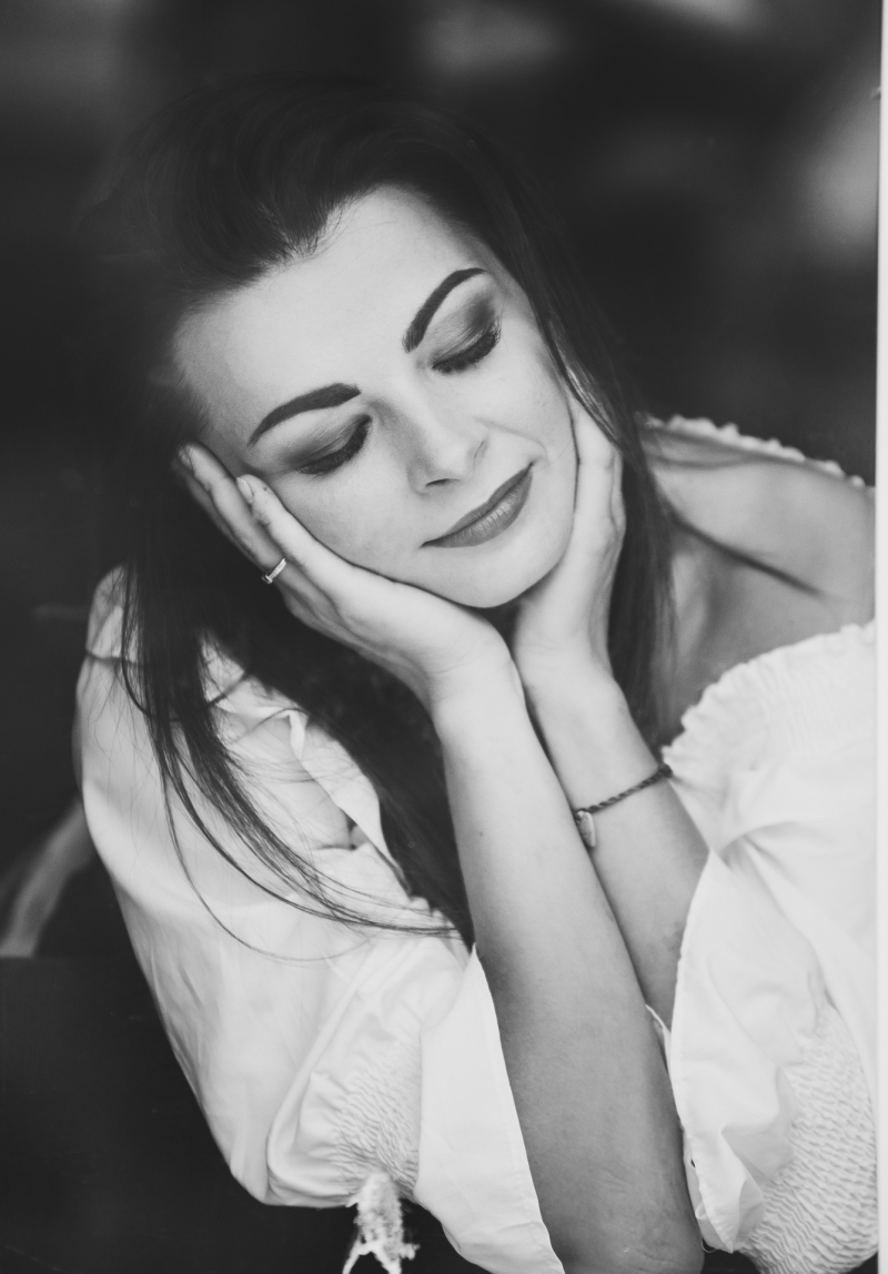 Beautiful Ewa and her sensual photo session , hen party