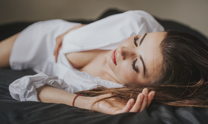 Beautiful Ewa and her sensual photo session , hen party