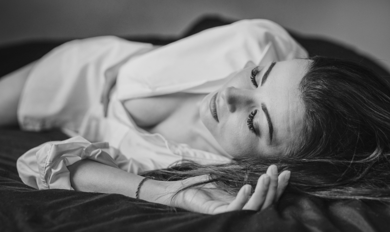 Beautiful Ewa and her sensual photo session , hen party