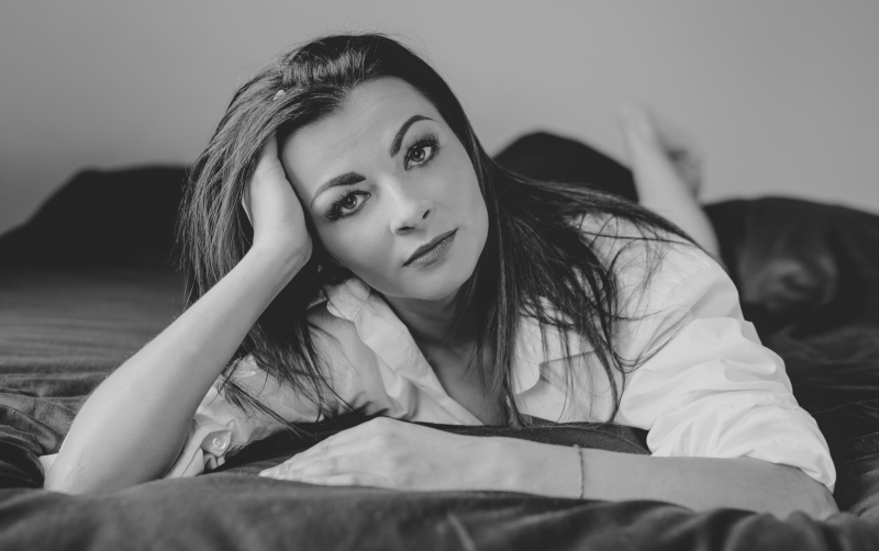 Beautiful Ewa and her sensual photo session , hen party